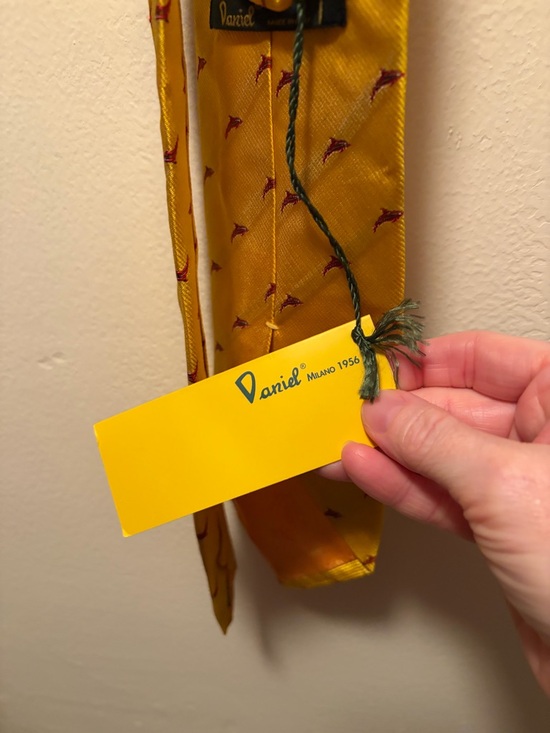 NWT Daniel Milano Dolphin Tie - Picture 3 of 8